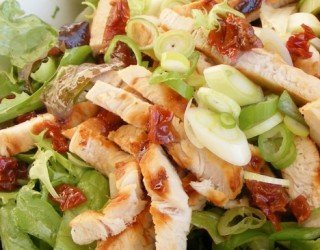 Formas de añadir proteínas en una ensalada